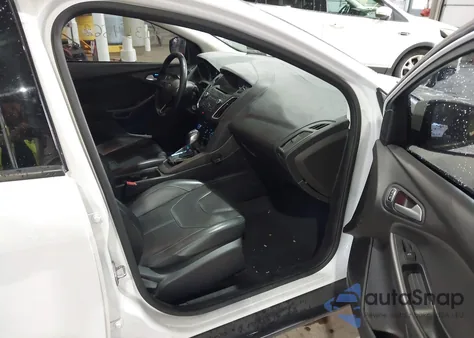 2015 Ford Focus Se из США, поврежденный, VIN 1FADP3F23FL361260